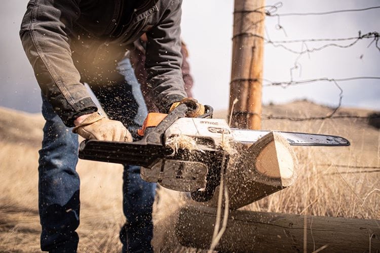 Iron Fencer Work Glove 207 Cowhide Leather Golden Stag Gloves chainsaw gloves yard gloves barbed wire fencer